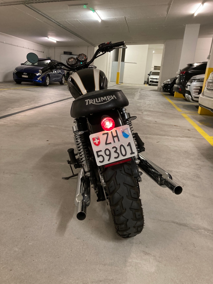 TRIUMPH Bonneville 900 i T 100