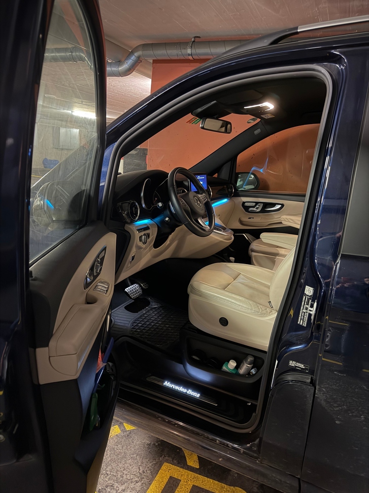 Mercedes-Benz V-Klasse V447 Van V 300 d Swiss Ed. extr.lg. 4m