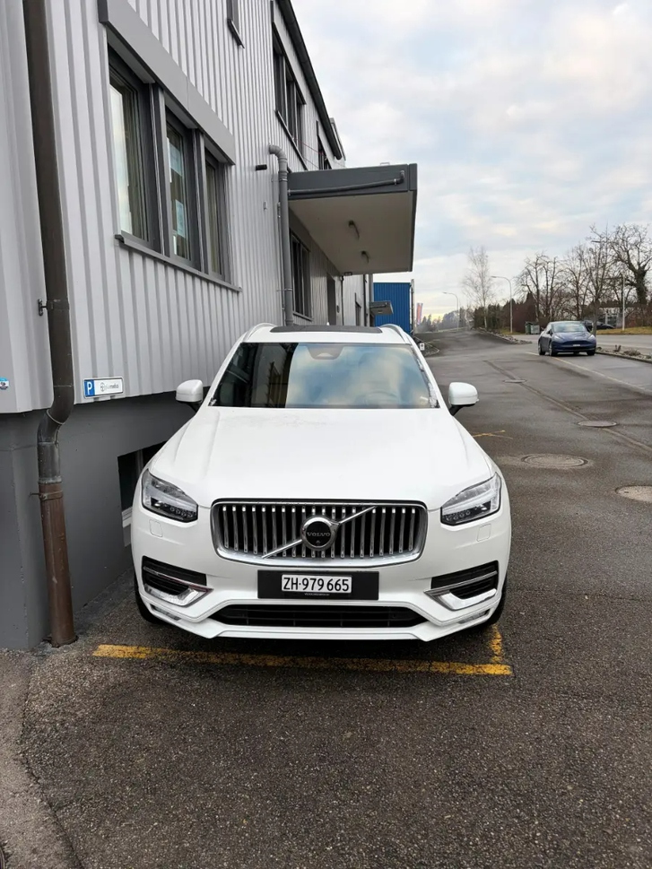 Volvo XC90 2.0 T8 TE Ultimate Bright 7P. eAWD Volvo XC90 2.0 T8 TE Ultimate Bright 7P. eAWD