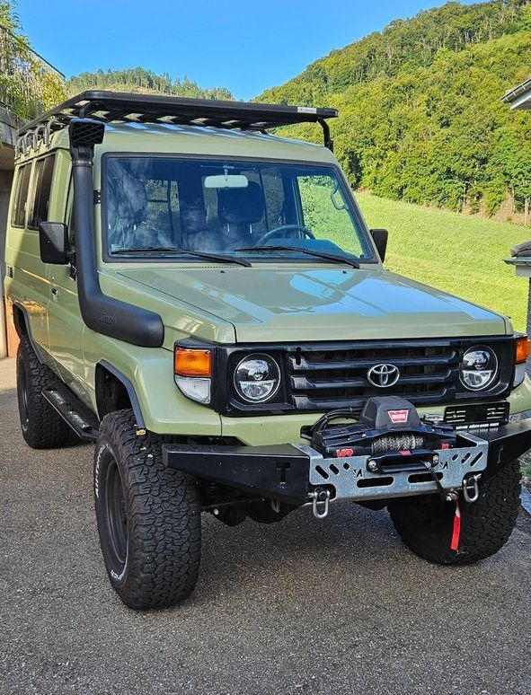 Toyota Land Cruiser 400 4.2 D HZJ 75 Hardtop Long