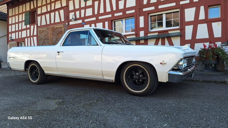 CHEVROLET El Camino 5.7 V8