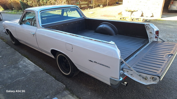 CHEVROLET El Camino 5.7 V8