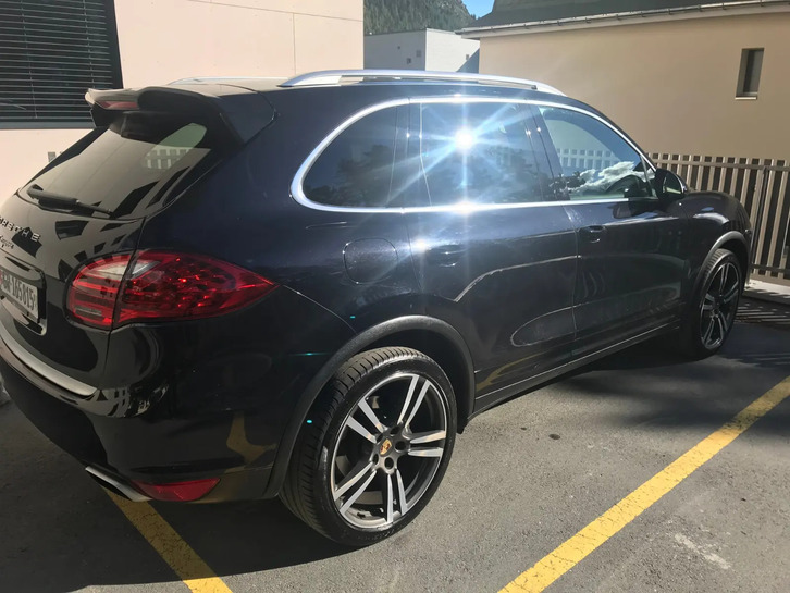 Porsche Cayenne V6 Tiptronic - Luxus trifft Performance Porsche Porsche Cayenne 3.6 V6 TipT
