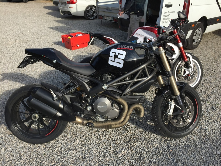 DUCATI Monster 1100 ABS DUCATI Monster 1100 ABS