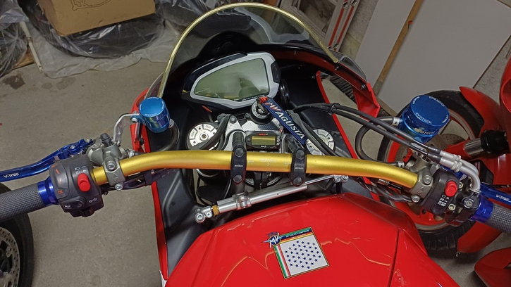 MV AGUSTA F4 1000 RR