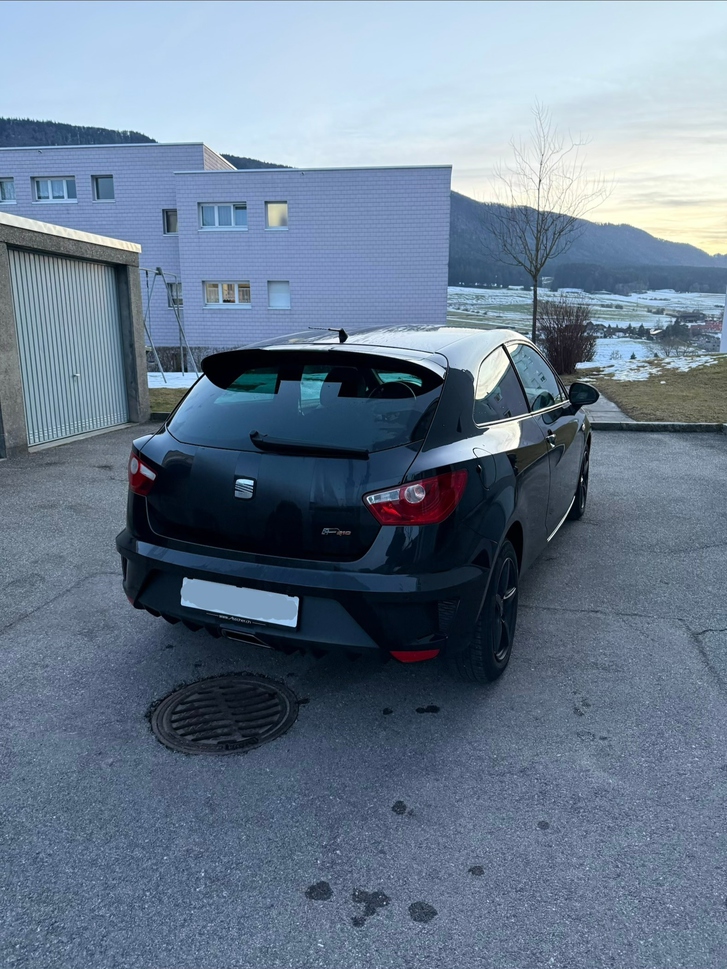 SEAT Ibiza SC R210 Cupra 1.4 TSI zu verkaufen SEAT SEAT Ibiza SC 1.4 TSI R210 Cupra Swiss R.DSG