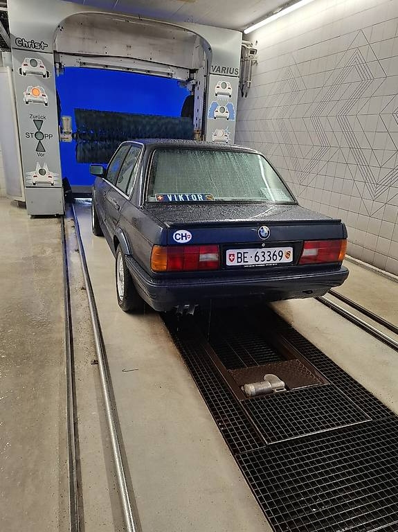BMW E30 325iX