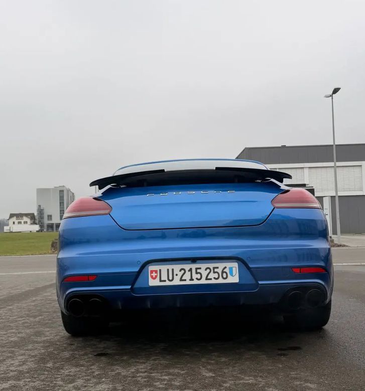 Porsche Panamera 4.8 V8 GTS - Luxus trifft Leistung Porsche Porsche Panamera 4.8 V8 GTS PDK