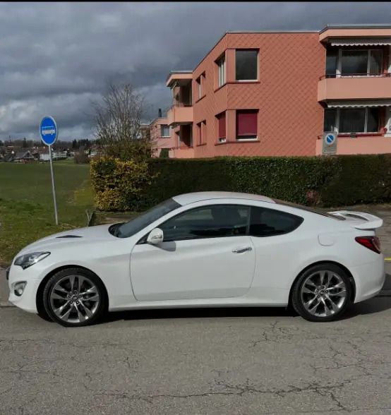 Hyundai Genesis Coupé 2.0 T