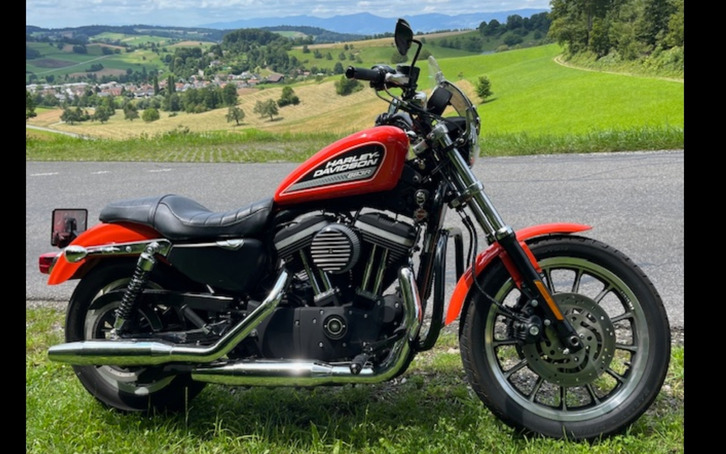 Harley-Davidson Sportster 883R: Gepflegt & Viel Zubehör HARLEY-DAVIDSON HARLEY-DAVIDSON XL 883 R Sportster Roadster Injection