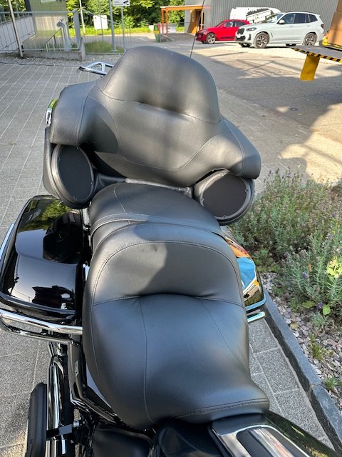 HARLEY-DAVIDSON FLHTK Electra Glide Ultra Limited 114