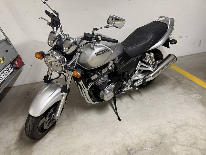 Suzuki GSX 1400 - Top Zustand, nur 14.000 km SUZUKI SUZUKI GSX 1400