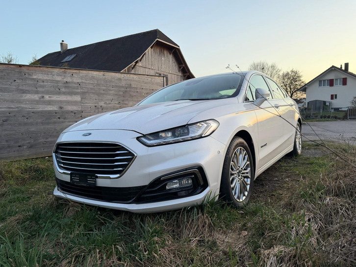 Ford Mondeo 2.0 HEV 187 Titanium - Premium Ausstattung Ford Ford Mondeo 2.0 HEV 187 Titanium