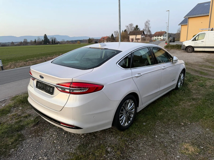 Ford Mondeo 2.0 HEV 187 Titanium - Premium Ausstattung Ford Ford Mondeo 2.0 HEV 187 Titanium