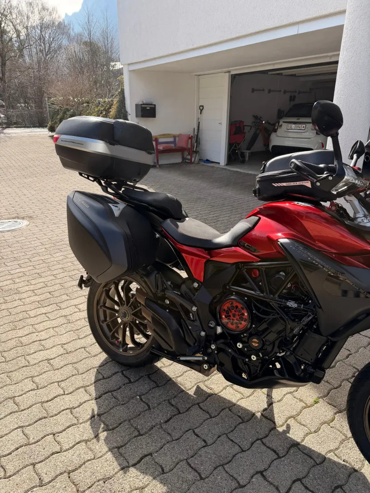 MV AGUSTA Turismo Veloce Lusso SCS