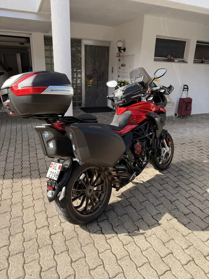 MV AGUSTA Turismo Veloce Lusso SCS