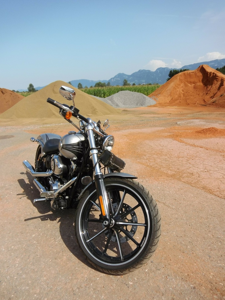 HARLEY-DAVIDSON FXSB Breakout 103 ABS