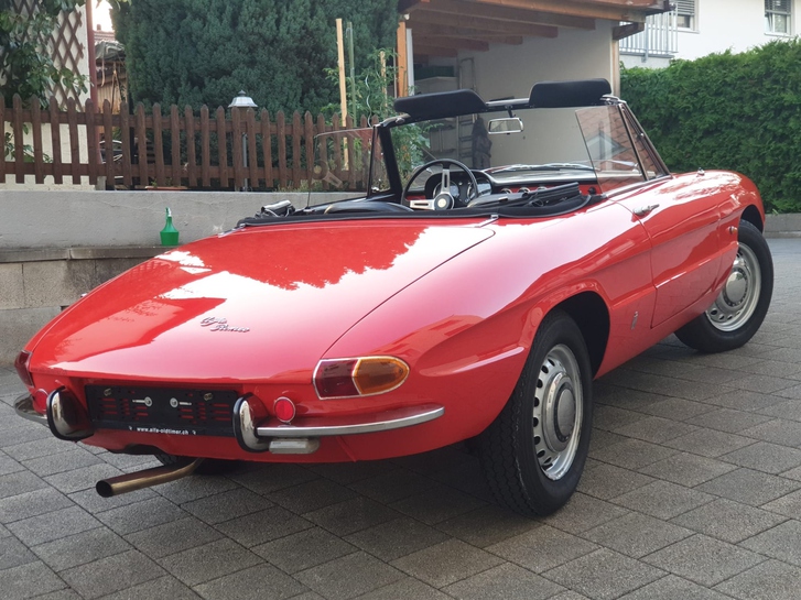 ALFA ROMEO Spider 1600 "Duetto"
