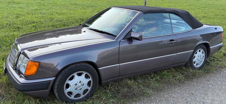 Mercedes-Benz A124 Cabriolet 300 CE-24