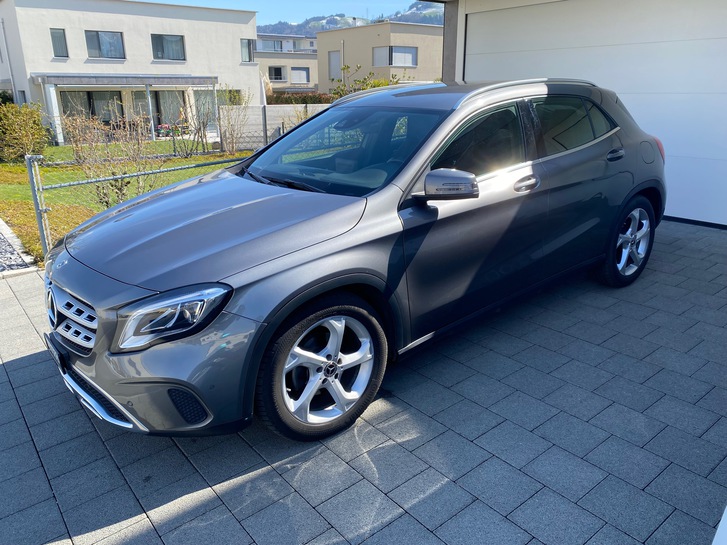Mercedes-Benz GLA-Klasse X156 GLA 220 d 4m