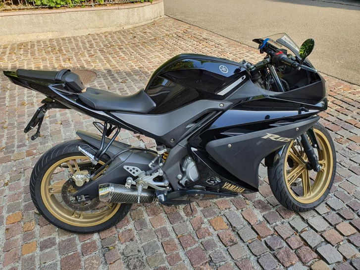 YAMAHA YZF-R125
