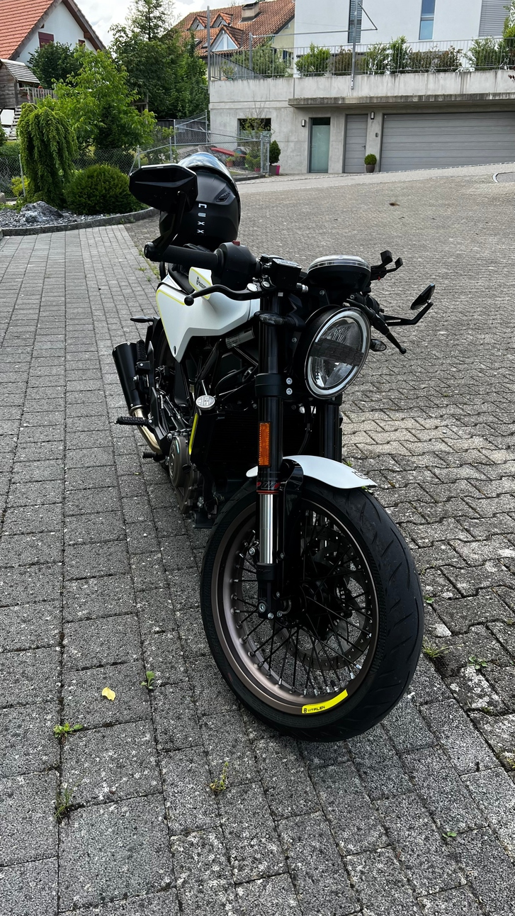 HUSQVARNA Vitpilen 401