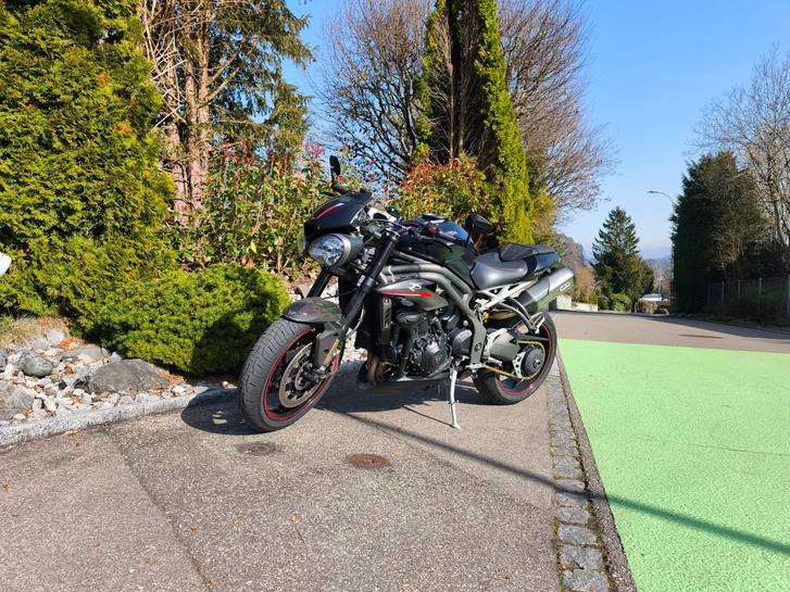 TRIUMPH Speed Triple RS 1050 ABS