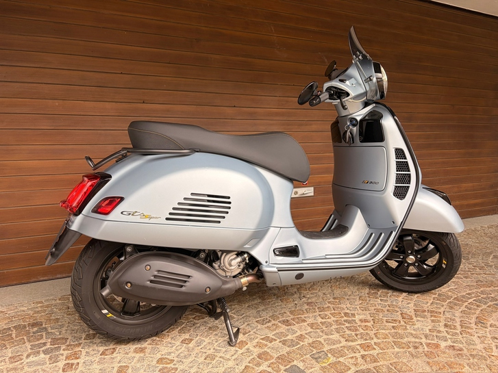 PIAGGIO Vespa GTS 300 Super Tech ABS