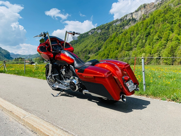 HARLEY-DAVIDSON FLTRXSE Road Glide Special 117 CVO