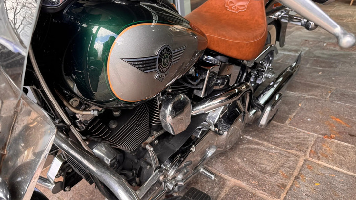 Harley-Davidson FLSTN Heritage Softail - Oldschool-Klassiker HARLEY-DAVIDSON HARLEY-DAVIDSON FLSTN Heritage Softail