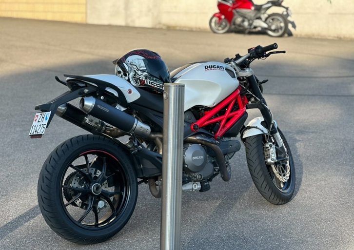 DUCATI Monster 796M (25kW)
