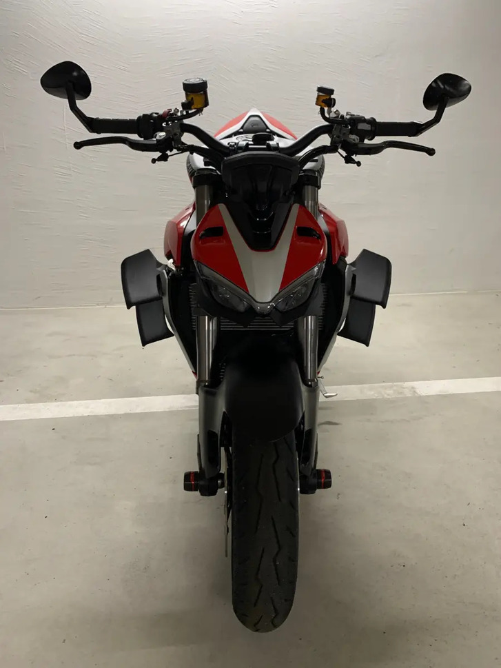 DUCATI Streetfighter  V2