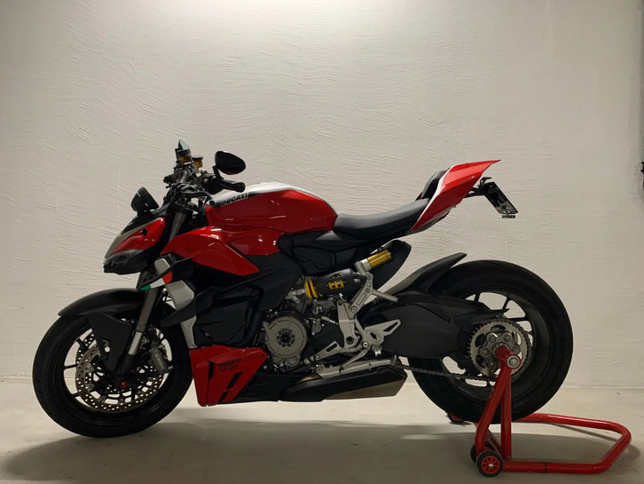 DUCATI Streetfighter  V2