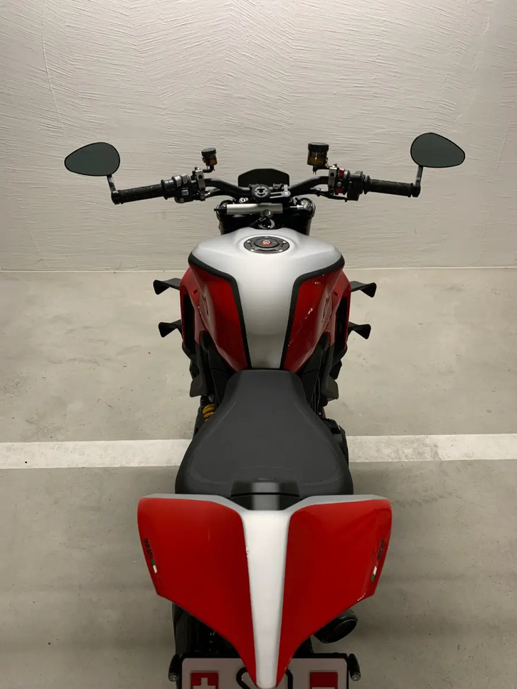 DUCATI Streetfighter  V2