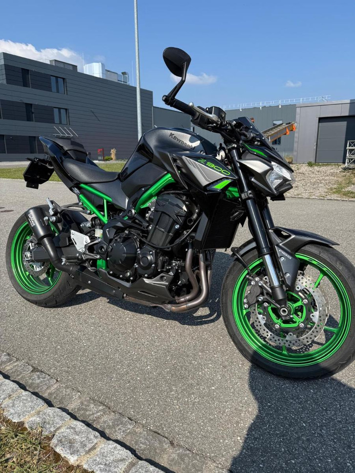 Kawasaki Z 900 mit Stage 1 Paket, Top Zustand KAWASAKI KAWASAKI Z 900 (35kW)