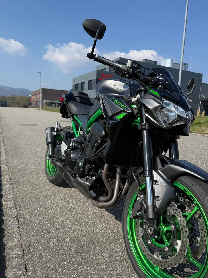 Kawasaki Z 900 mit Stage 1 Paket, Top Zustand KAWASAKI KAWASAKI Z 900 (35kW)