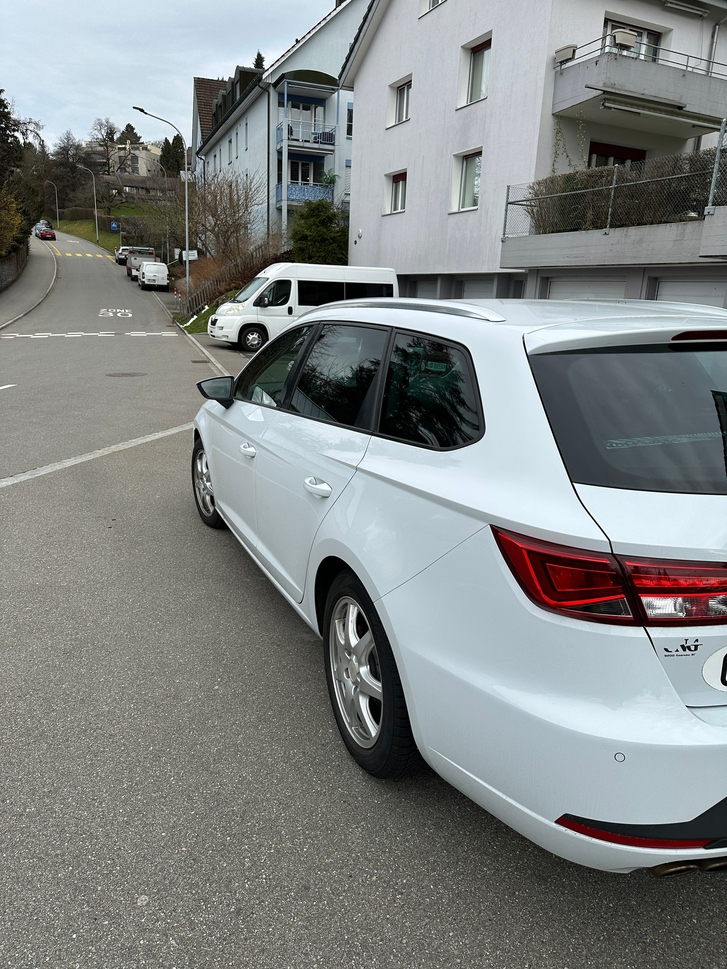 SEAT Leon ST 2.0 TDI FR 4Drive zu verkaufen SEAT SEAT Leon ST 2.0 TDI FR 4Drive