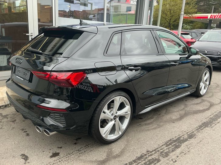 Audi S3 Sportback 2.0 TFSI quattro S-Tronic