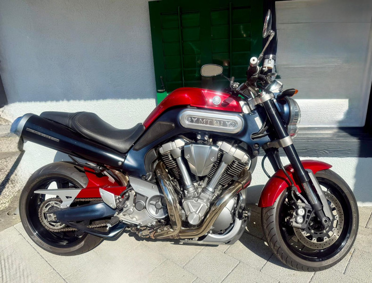 YAMAHA MT-01