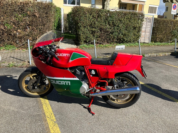 Sportliche Ducati 900 SS zu verkaufen DUCATI DUCATI 900 SS