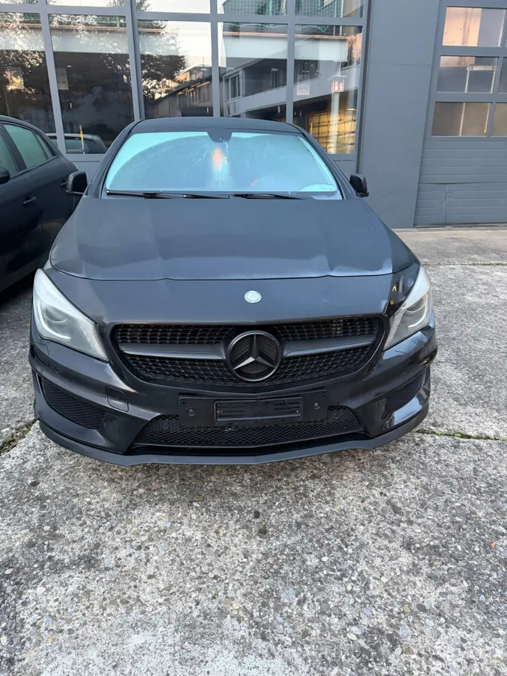 Mercedes-Benz CLA 250 AMG Line â Top Ausstattung Mercedes-Benz Mercedes-Benz CLA-Klasse C117 CLA 250 AMG Line