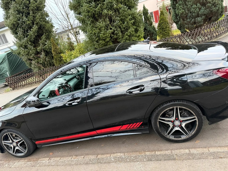 Mercedes-Benz CLA 250 AMG Line â Top Ausstattung Mercedes-Benz Mercedes-Benz CLA-Klasse C117 CLA 250 AMG Line
