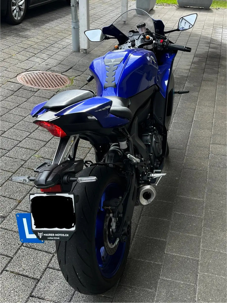 YAMAHA YZF-R7 (35kW)