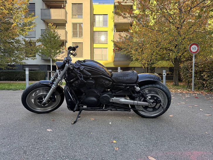HARLEY-DAVIDSON VRSCD