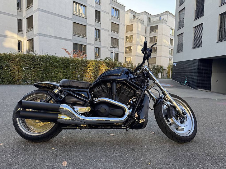 HARLEY-DAVIDSON VRSCD
