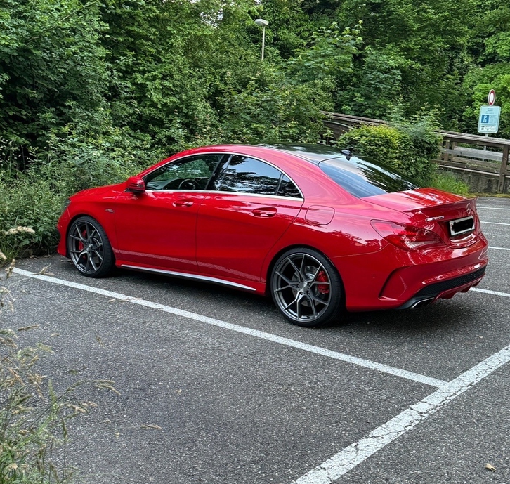 Mercedes-Benz CLA-Klasse C117 CLA 45 AMG 4m