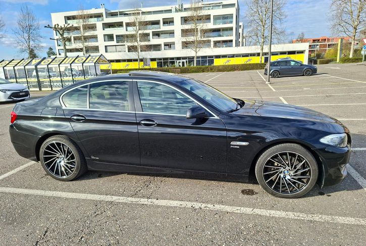 BMW 5er Reihe F10 530d xDrive SAG