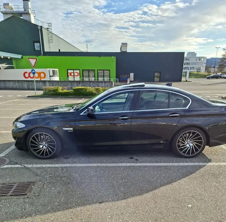 BMW 5er Reihe F10 530d xDrive SAG