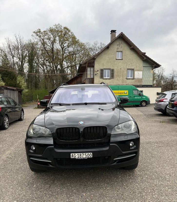 BMW X5 E70 4.8i