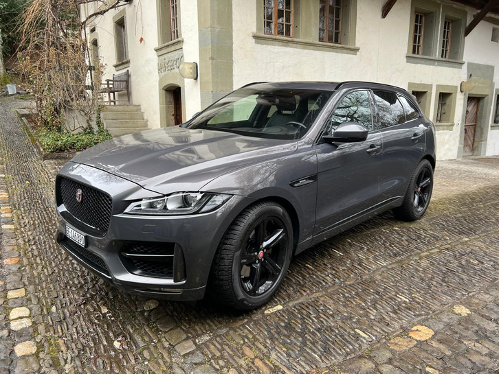 Jaguar F-Pace 3.0 V6 S/C R-Sport AWD